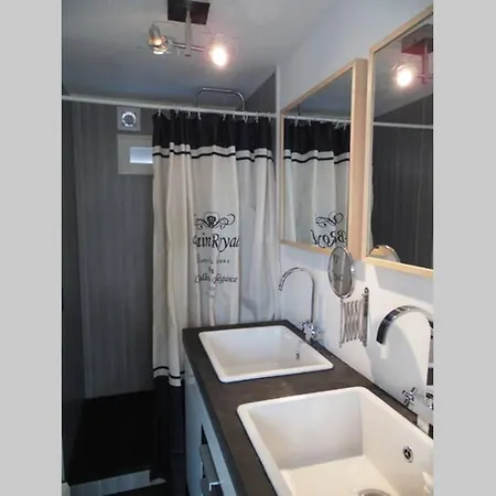 Cosy And Modern Chalet * Nunspeet